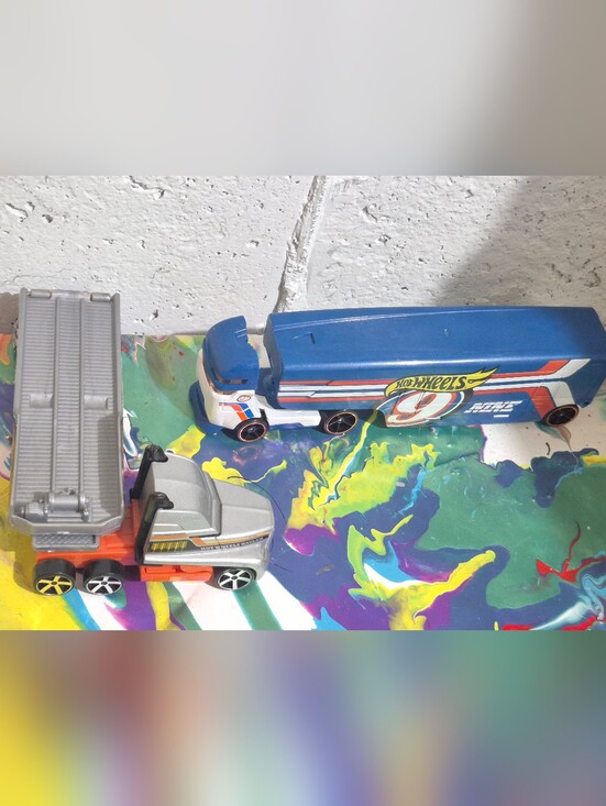 Hot Wheels Other - Hot Wheels Blue & Silver Race Transporter Truck Toy